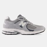 new-balance-2002r