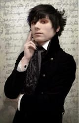 223ac2d684aa55357bc9b70bbdb6e84c--goth-guys-gothic-fashion-277510948