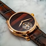 H-Moser-Cie-Endeavour-Concept-Tourbillon-Tigers-Eye-10