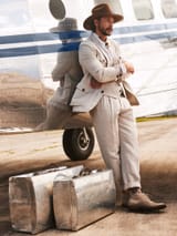 Banana-Republic-Suits-Men-Summer-2022-003