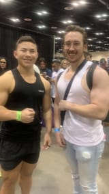 met-a-few-familiar-faces-at-the-mr-olympia-expo-v0-ghul0sbpd8yb1