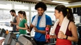 friends-training-at-the-gym