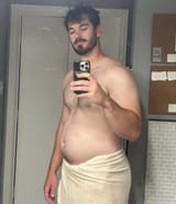 983742