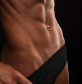 women-abs-sweat