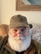 the-holiday-beard-v0-eh85q65i430e1