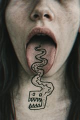 20250616_1323_Eerie Mouth Illustration_simple_compose_01jxwznzgjf2vvn8tzt6ksshhn