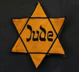 1727734760943367