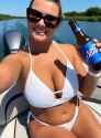 boatmilf_thumb.jpg