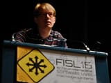 Containers_and_systemd,_com_Lennart_Poettering_-_Foto_Tárlis_Schneider_(18959984634)