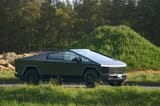 Tesla-Cybertruck-chargingimage-rec44sOAhFVM57tSj-1