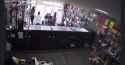 Sikh Man Takes Out Shastar During Attempted robbery-6Qj12l7mkiqa1_thumb.jpg