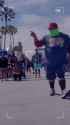 Breakdancing street entertainment _thumb.jpg