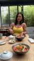 di qin at lunch_thumb.jpg