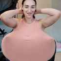 abigail-shapiro-v0-g9t8bxs7ewse1_thumb.jpg
