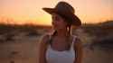 Hailuo_Video_The actress Hailee Steinfeld, _398777362041466889_thumb.jpg