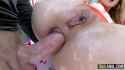 33916512a_thumb.jpg