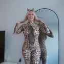 Claire Grimes - Halloween Costume Try On Haul and Review (4mUEyU2xuYM) - 03_thumb.jpg