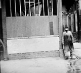 Man_Walking_Around_A_Corner