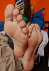 Imagine The Smell Brunette Feet Bare Sweaty Smelly Lint Bootsoff Phone_thumb.jpg