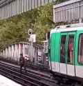 alahu akbar paris train station_thumb.jpg