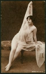 auc7529-1800s-1920s-retro-nude-women-1