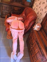 girl_couch