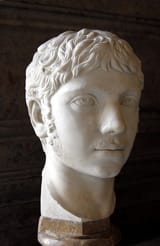 1280px-Bust_of_Elagabalus_-_Palazzo_Nuovo_-_Musei_Capitolini_-_Rome_2016_(2)