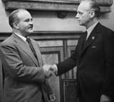 Molotov-Ribbentrop-Meet-1024x926-43855770