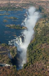 Cataratas_Victoria,_Zambia-Zimbabue,_2018-07-27,_DD_04