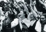 the201218_pg44_cheer_gettyimages-