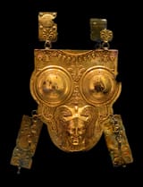 Unknown Artist (Southern Italic, 4th-3rd Century B.C., unearthed from a tomb near Ksour Essef, Tunisia, in 1909) The Ksour Essef triple-disc cuirass with the head of Minerva - Gilded bronze-min