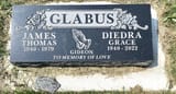 Sharon&#039;s gravestone in Canada--note the incorrect birthdate of 1940
