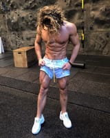 Benjamin Ahlblad Thighs