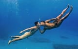 kiss in the pool