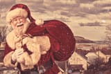 Santa_claus_laughing_Getty