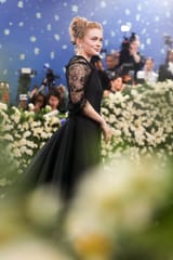 05-05-25-2025MetGala-Sadie-Sink-28