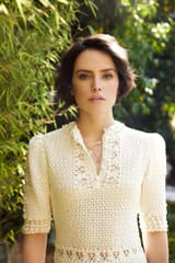 2023-03-25_DaisyRidley_121ie31_for_marie_claire_magazine_2019_02