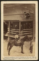 1862 Mathew Brady, American Civil war, African American men tending a horse