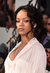 Rihanna (70)