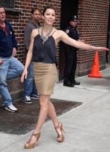 Jessica_Biel_visits_the_Late_Show_with_David_Letterman_049