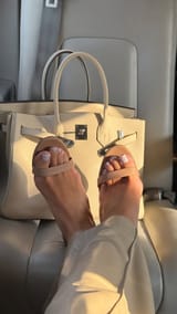 Rosie-Huntington-Whiteley-Feet-8683013