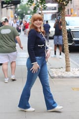 bryce-dallas-howard-lights-up-nyc-streets-june-2025-0