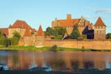 3e16d45f36558a97e9602121053dffbc-malbork-castle
