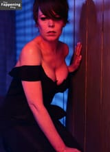 olivia-colman-sexy-81235-thefappeningblog.com_-1024x1420