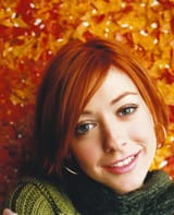 alyson-hannigan-dorian-caster-photoshoot-hq-01-1500