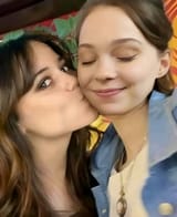 jenna-ortega-kisses-emma-myers-v0-0gmt7ic67l4d1_png