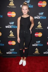 Zara-Larsson-Blonde-Swedish-Celebrity-Singer-2016-Grammys-Radio-Row-Day-2--06