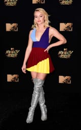 Zara-Larsson-Blonde-Swedish-Celebrity-Singer-2017-MTV-Movie-And-TV-Awards--03