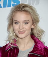 Zara-Larsson-Blonde-Swedish-Celebrity-Singer-at-102.7-kiis-fm-s-jingle-ball-2016-in-los-angeles-12-02-2016_1