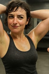 20250706_2327_Glittery Gym Confidence_remix_01jzheq11wed78ssb1p3vnhe7a